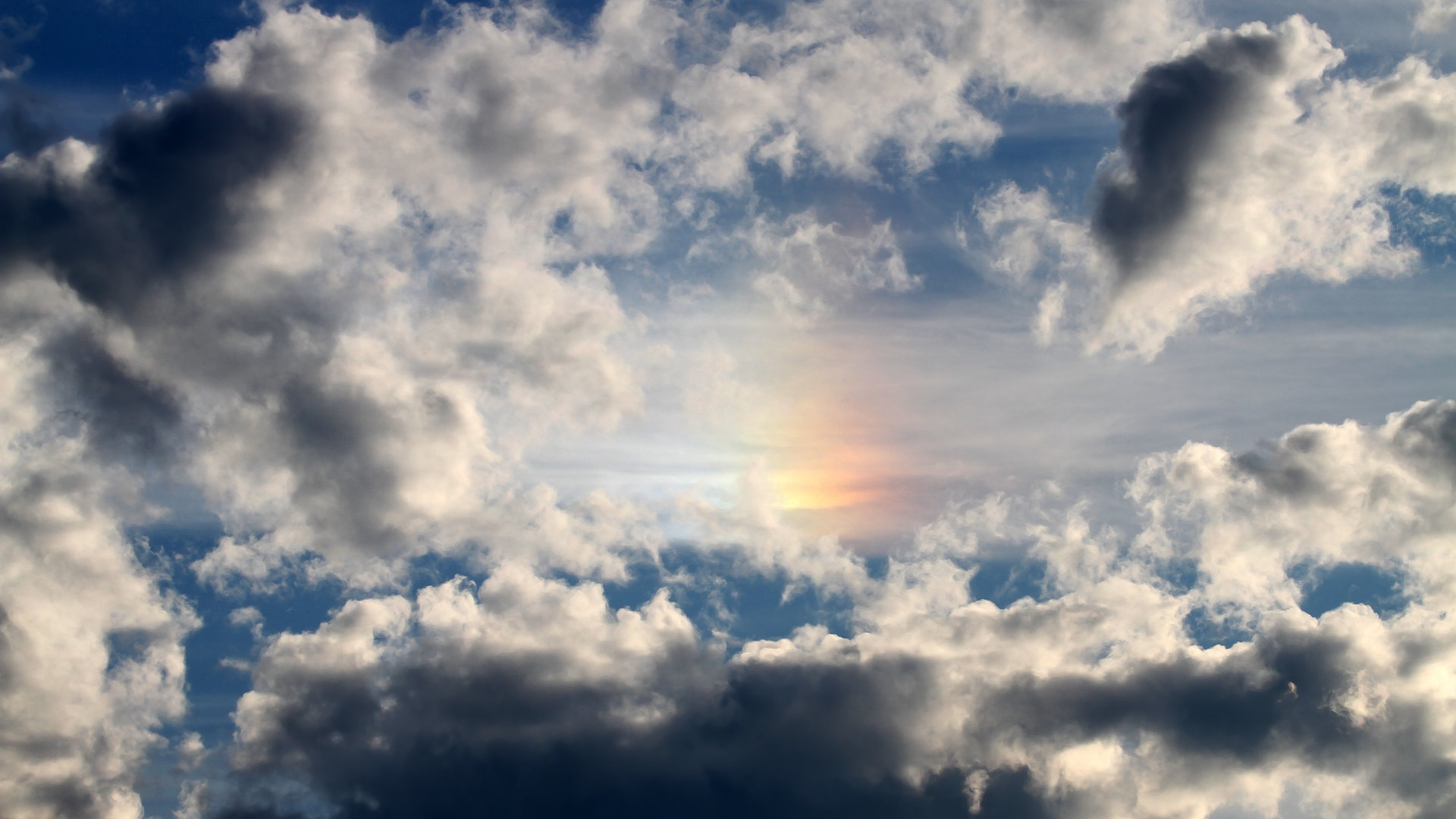 大型足球赛事线上直播粉丝数持续攀升,行业繁荣,足球直播知乎