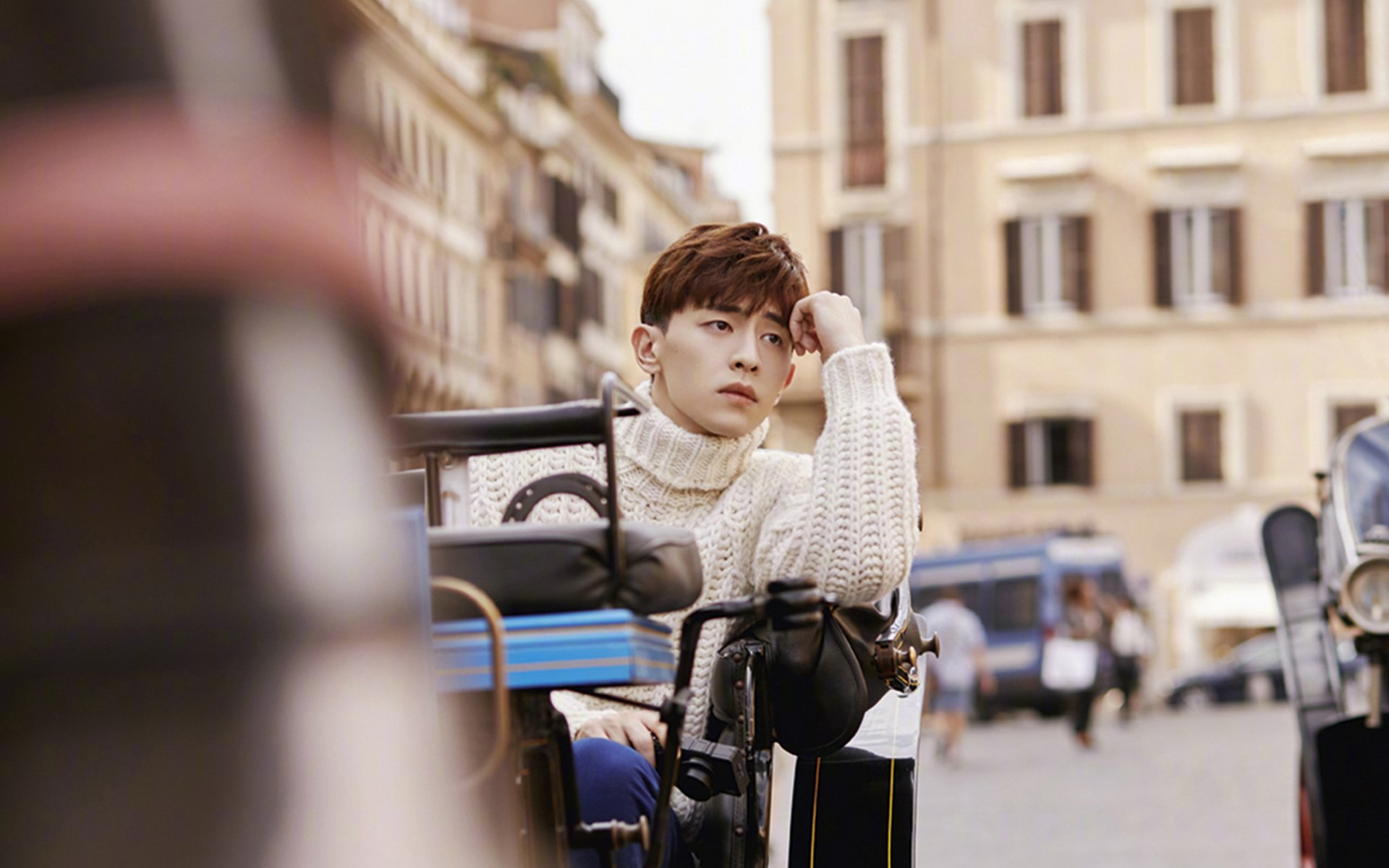 电竞专属生态链日益完善,产业链上下游紧密合作,电竞生态市场