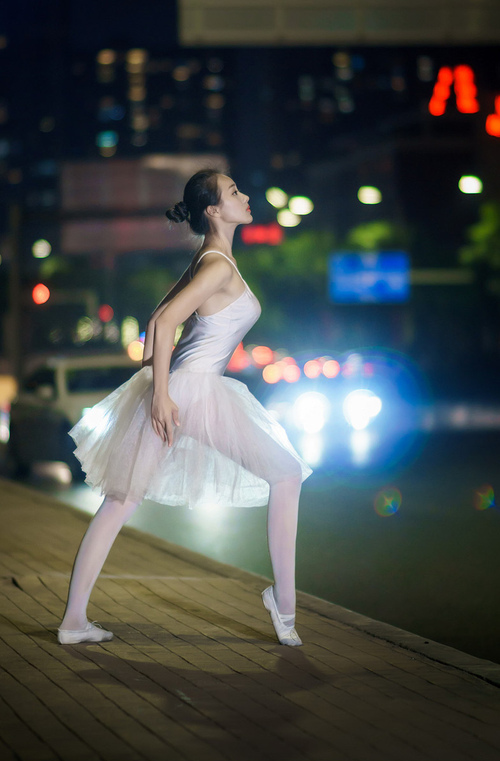 开云kaiyun-中国足球前场高位逼抢转化效率分析，足球前场球员排行榜