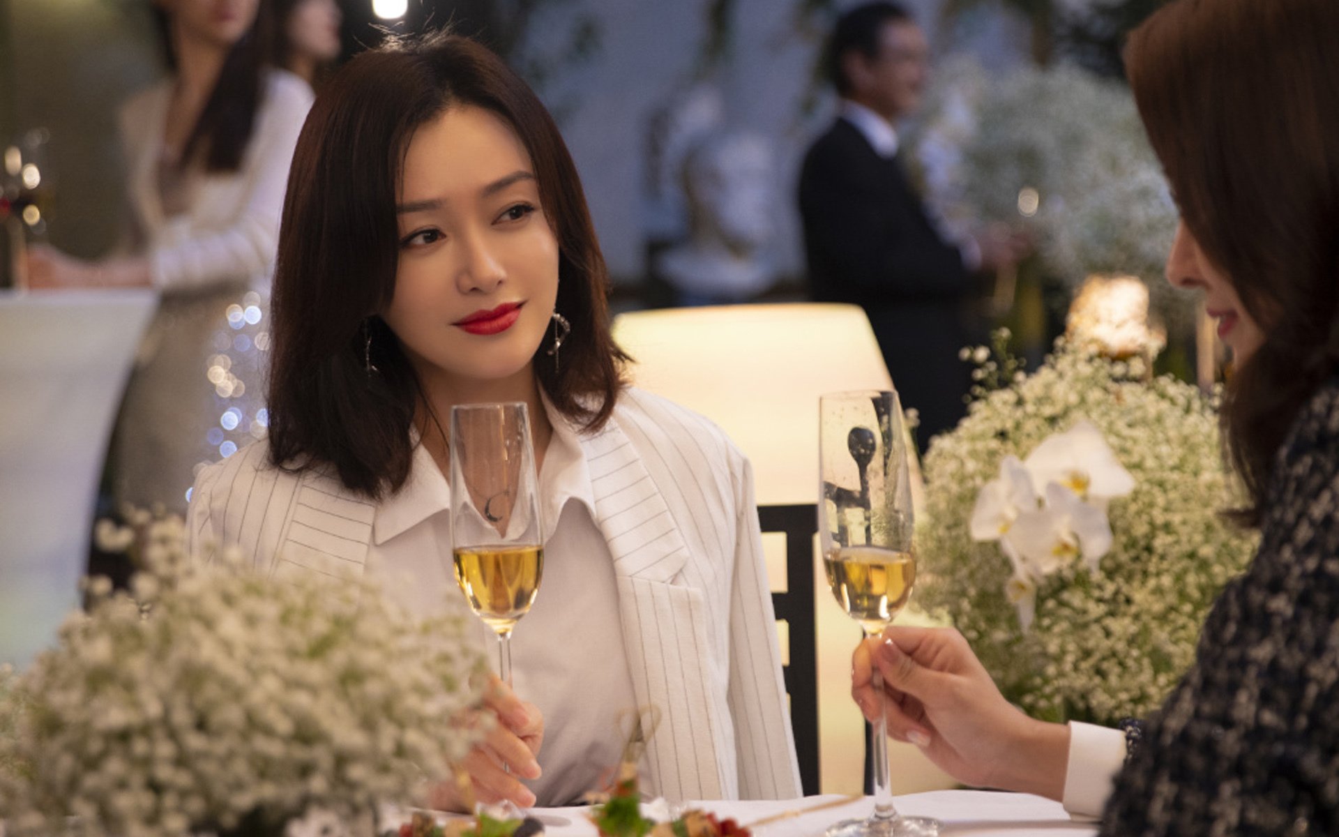 拜仁锋线组合连续破门火力全开,拜仁锋线组合连续破门火力全开怎么样