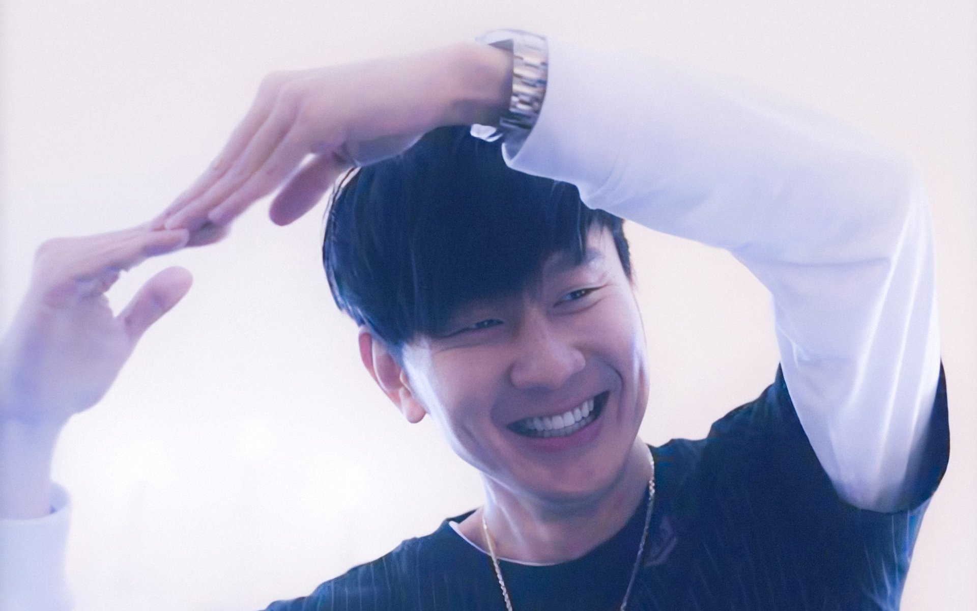 kaiyun开云·官方网站-特斯·冯·迪克：在关键比赛中展现非凡的领导力，带领南非队取得胜利