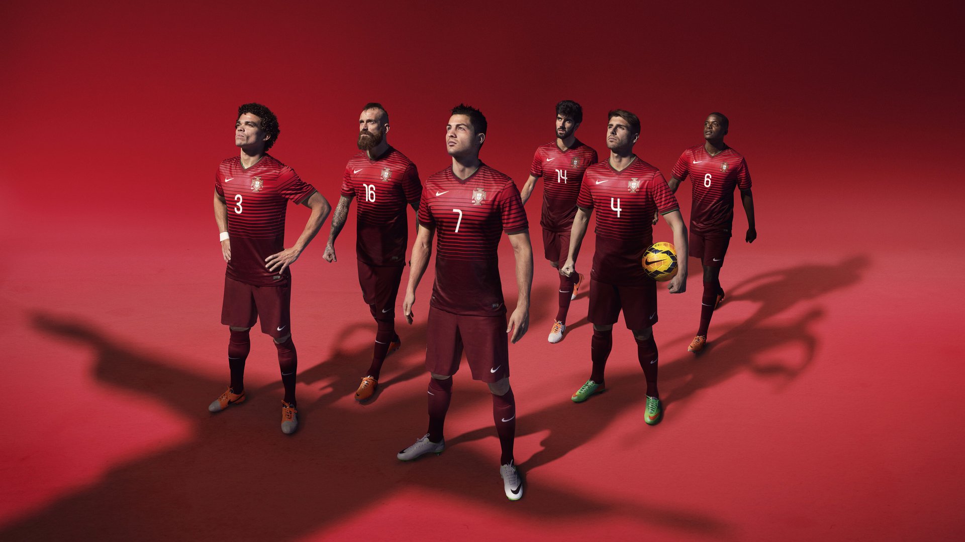 开云官网-职业联赛战术打法单一影响观赏性，职业联赛都有什么